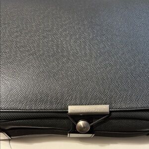 Louis Vuitton Textured Black Briefcase/crossbody bag